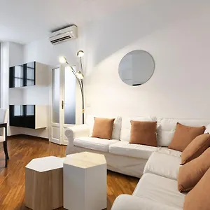 charming-san-babila-apt.italymilanhotels.net/